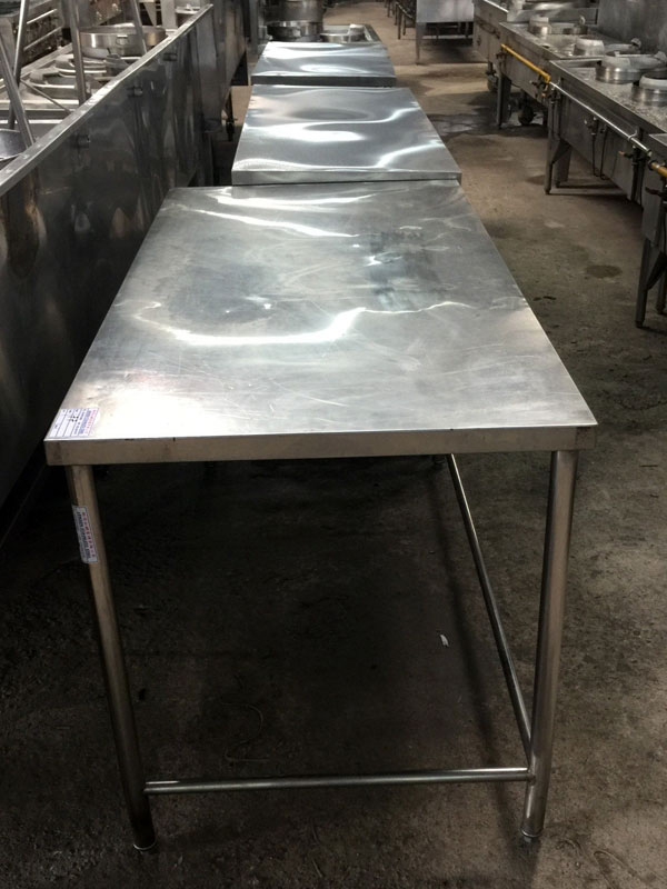 Stainless-Steel-Table-04